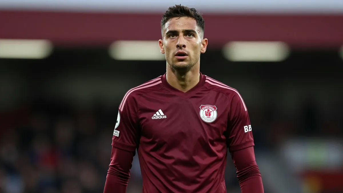Heart of Midlothian's starting lineup for their Scottish Premiership fixture against St Johnstone has been confirmed...